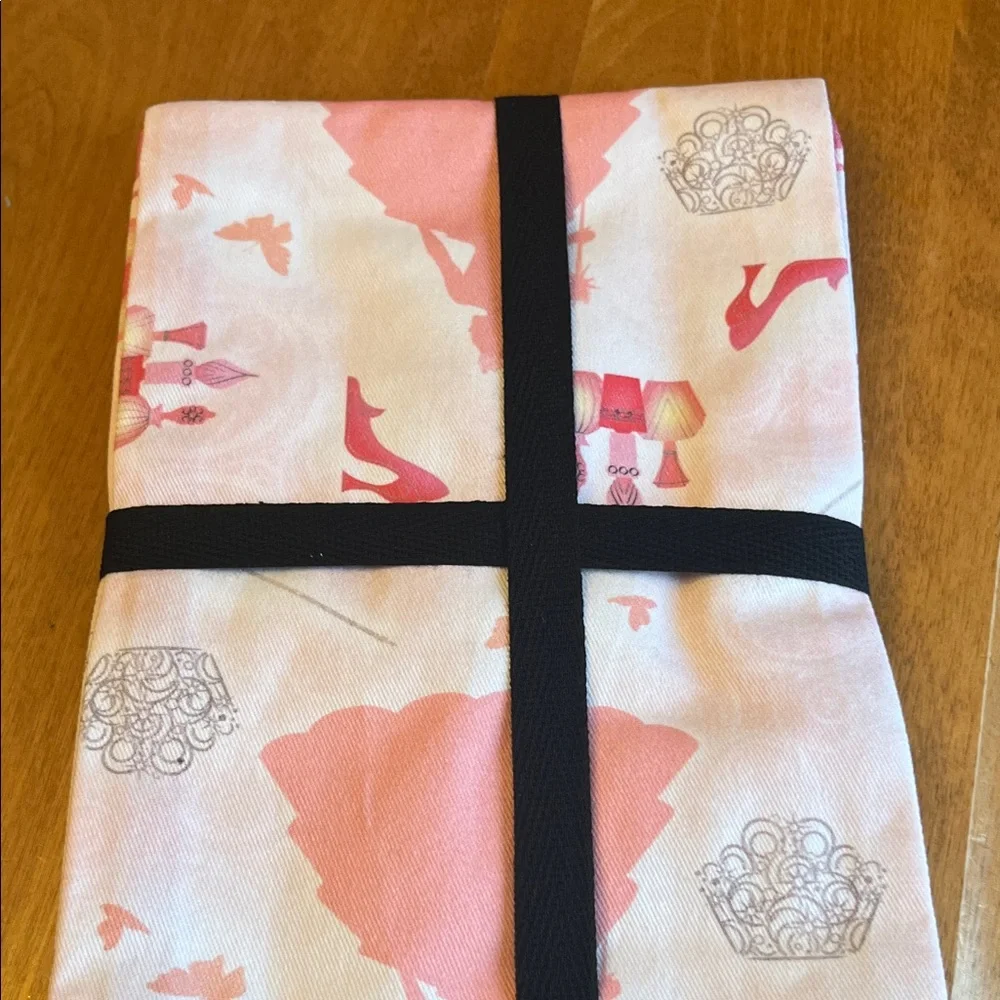 Williams Sonoma Pink and White Tea Towels